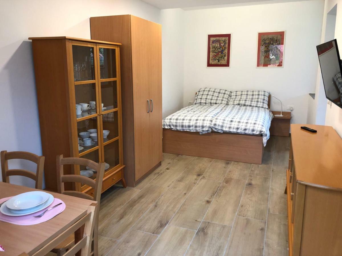 Apartments Kamp Podgrad Vransko ภายนอก รูปภาพ